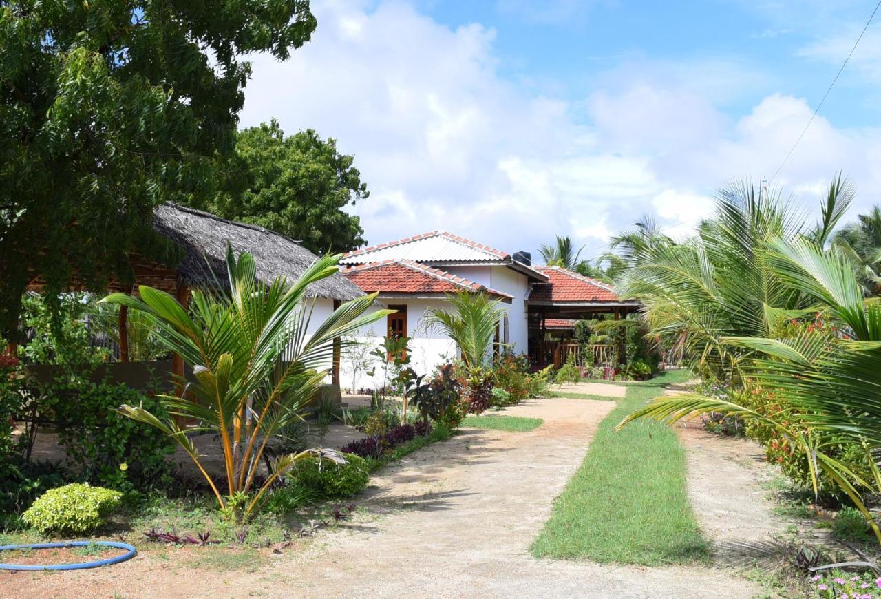 Prime Surfers Bungalow Arugam Bay Kültér fotó